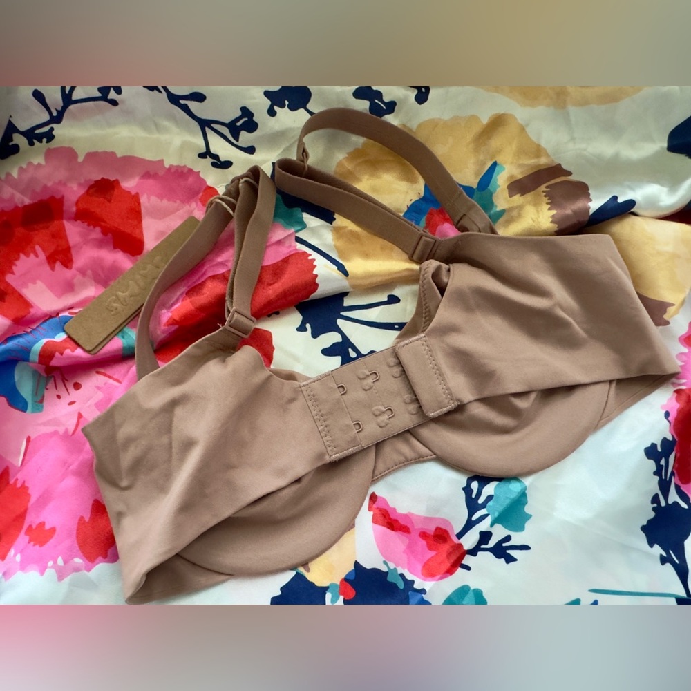 SKIMS SMOOTHING INTIMATES FULL COVERAGE BRA IN SIENNA 30C NWT - Picture 3 of 9
